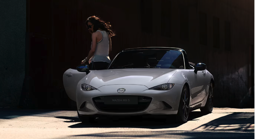 Mazda MX-5 RF 2024